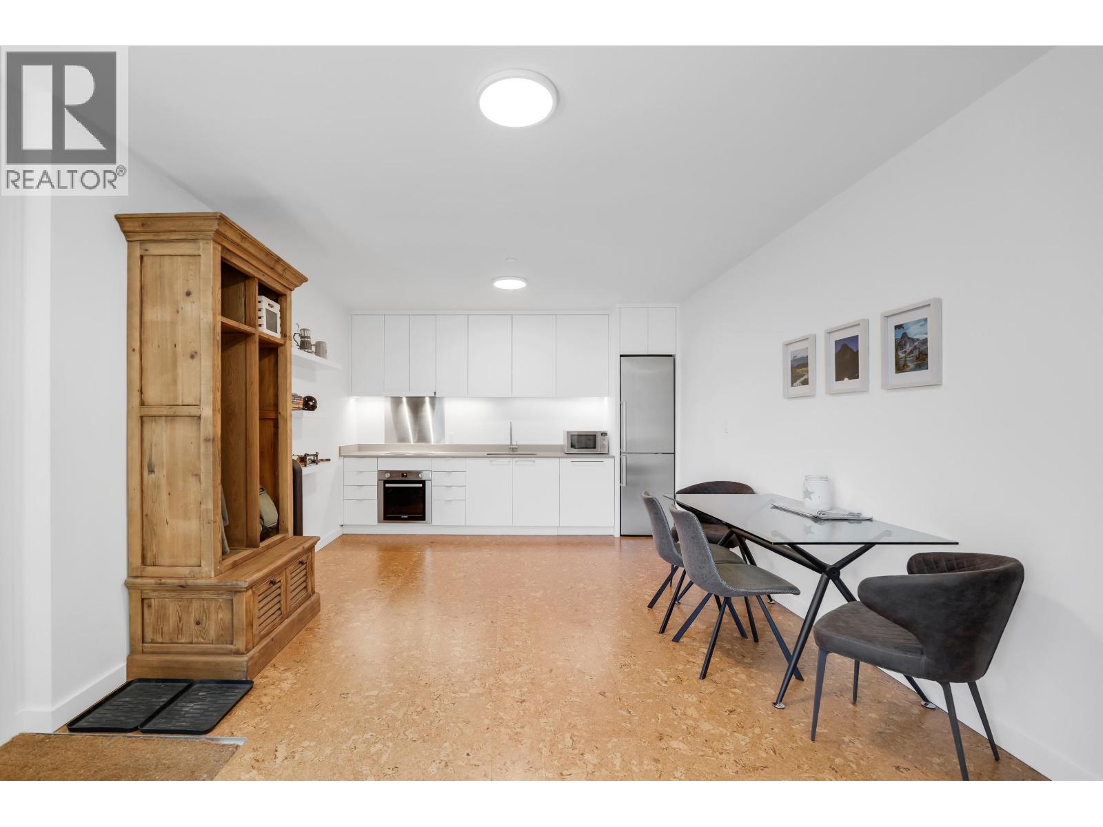 2929 SNOWBERRY PLACE, Squamish