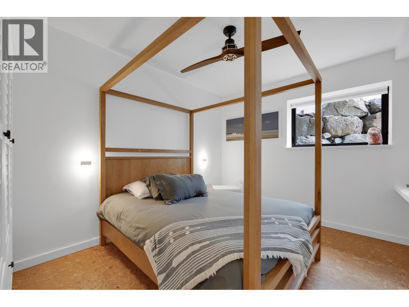 2929 SNOWBERRY PLACE, Squamish