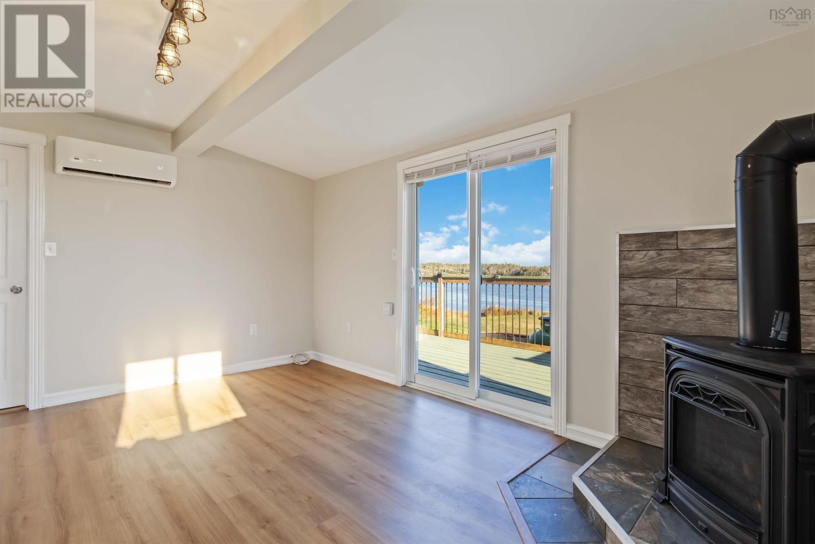 Property 16 of 49 of 78 West Dover Road