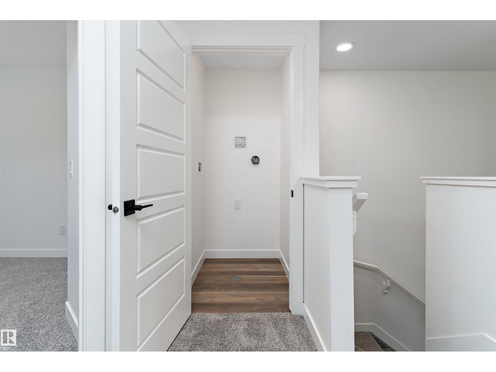 1062 MCLEOD AV, Spruce Grove