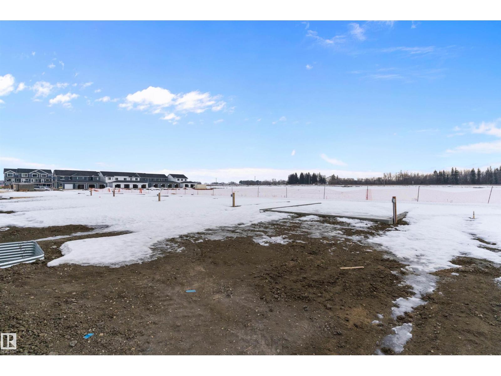 1062 MCLEOD AV, Spruce Grove