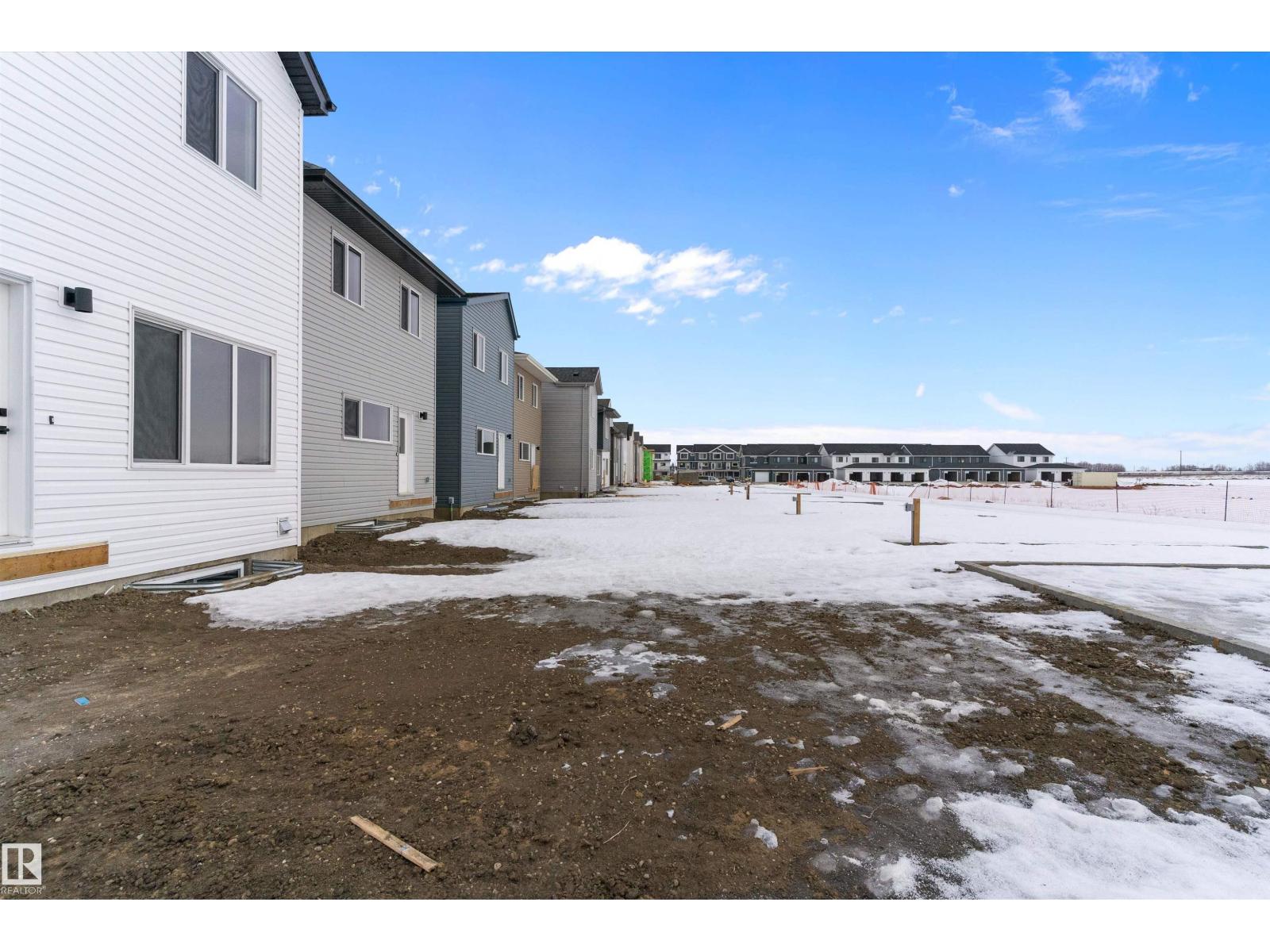 1062 MCLEOD AV, Spruce Grove