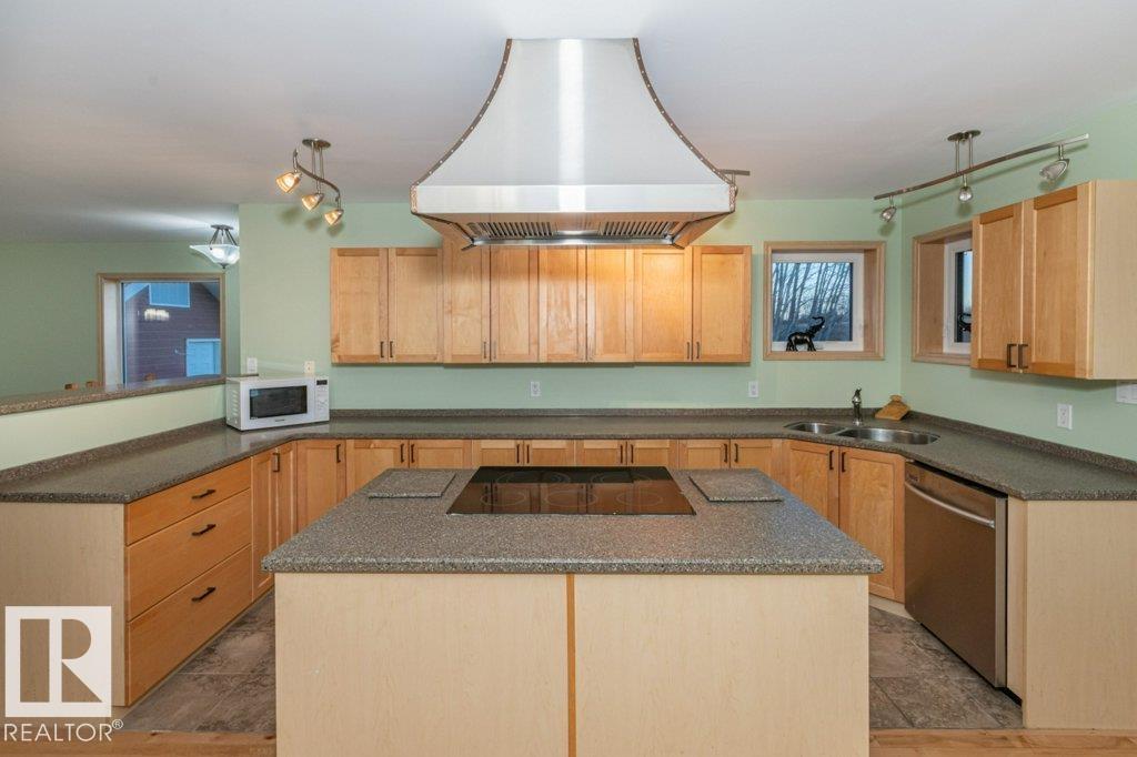 
          3202 TWP ROAD 572A
            <br/>
            <span>Rural Lac Ste. Anne County</span>
            , 
            <span>AB</span>
             <span>T0E1A0</span>
         - Photo 24