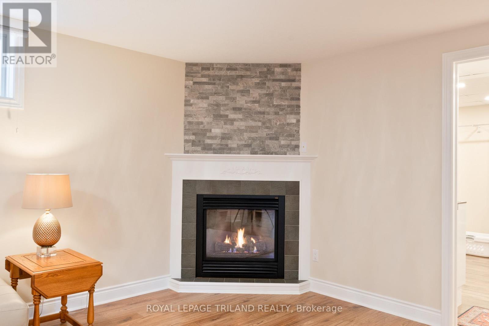 53 EDGEWELL CRESCENT - 26