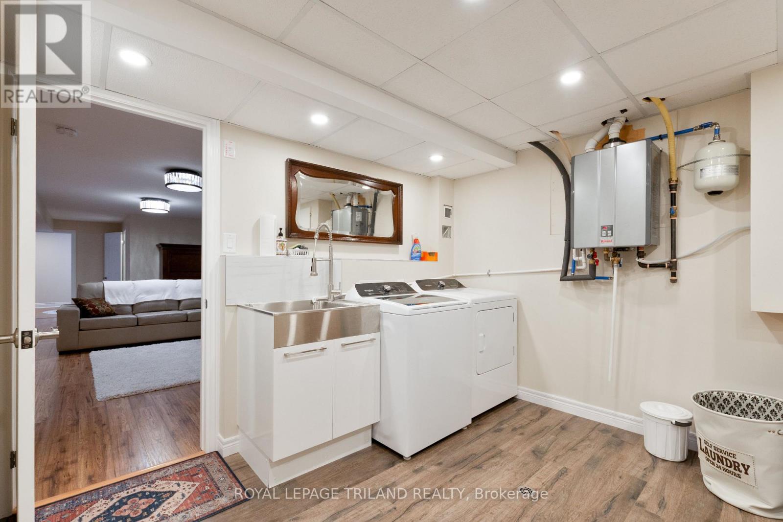 53 EDGEWELL CRESCENT Property Photo