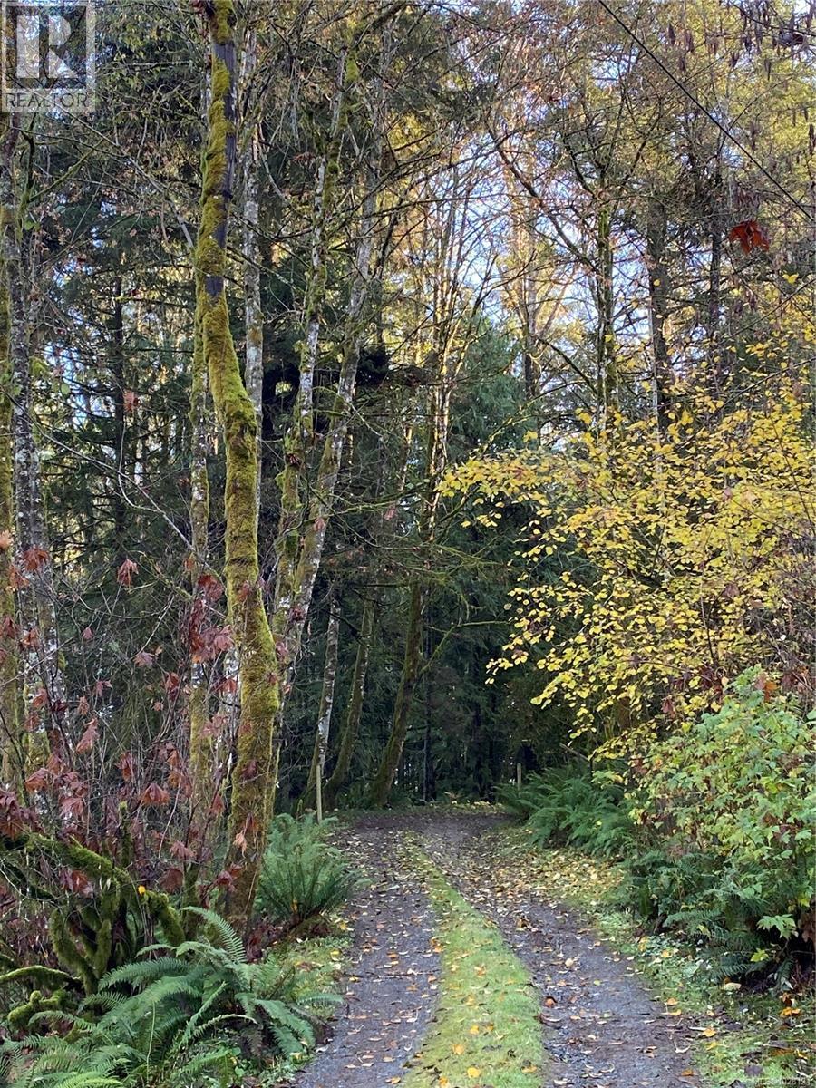 3246 GIBBINS RD - 23