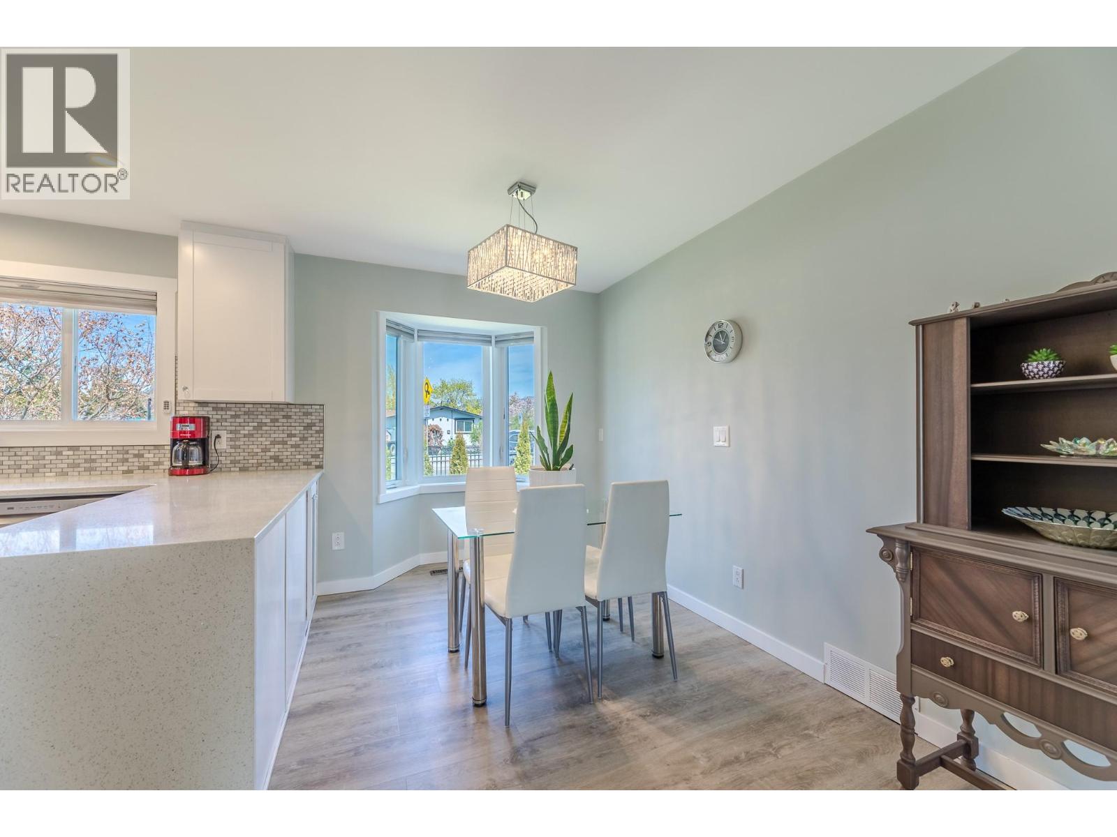 10105 PRAIRIE VALLEY ROAD - 11