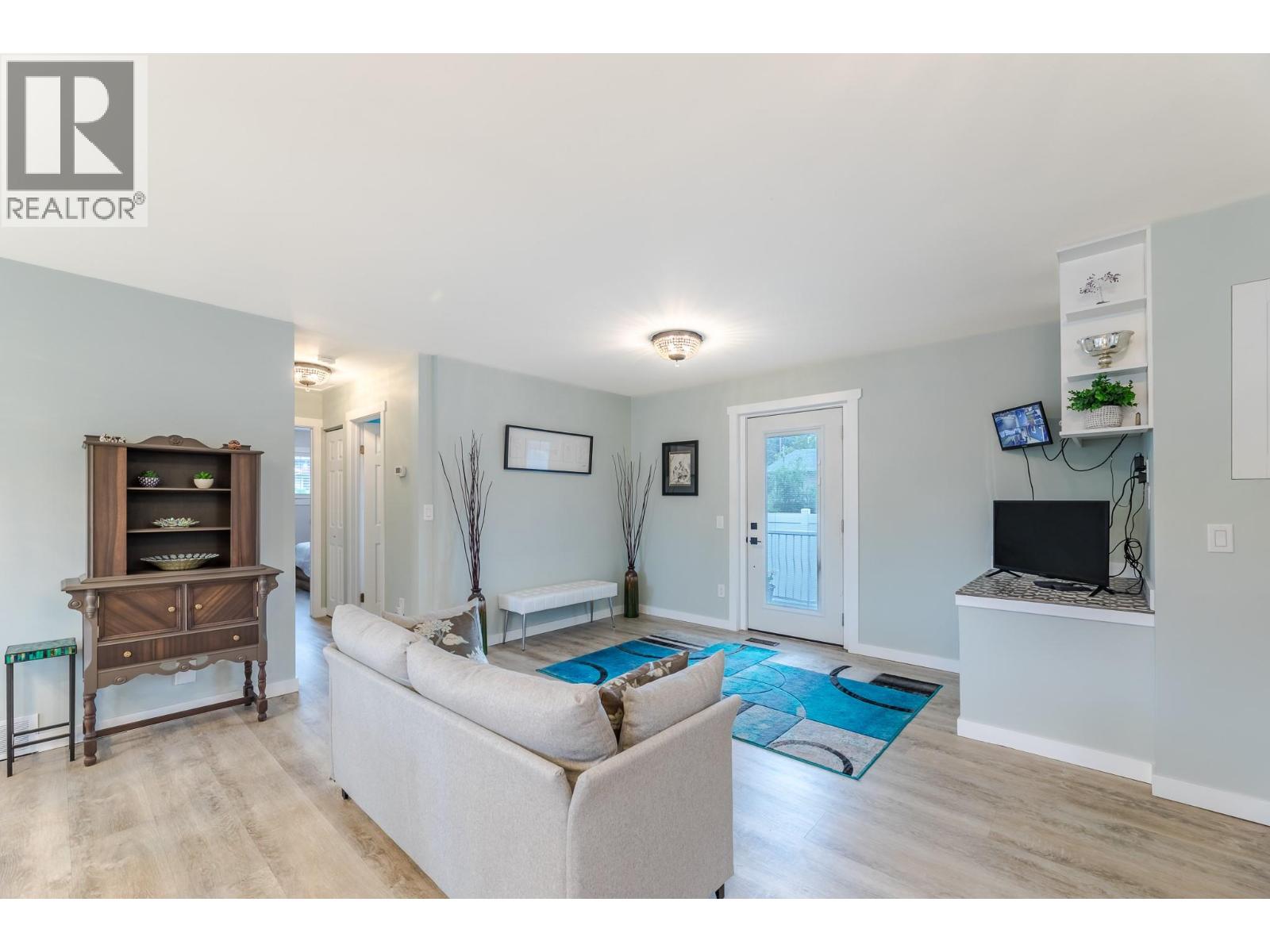 10105 PRAIRIE VALLEY ROAD - 7