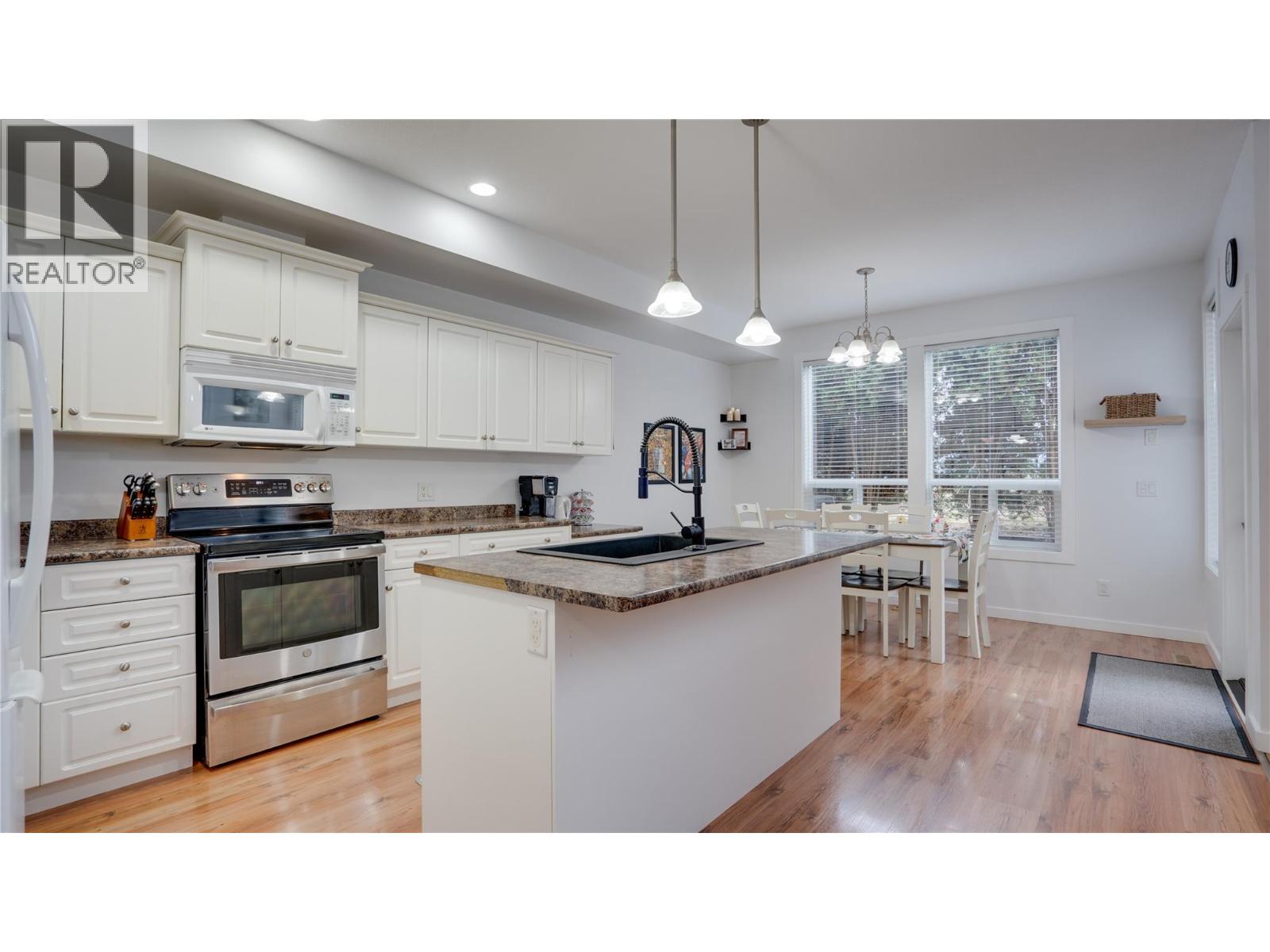 671 24 Street NE Unit# 3, Salmon Arm