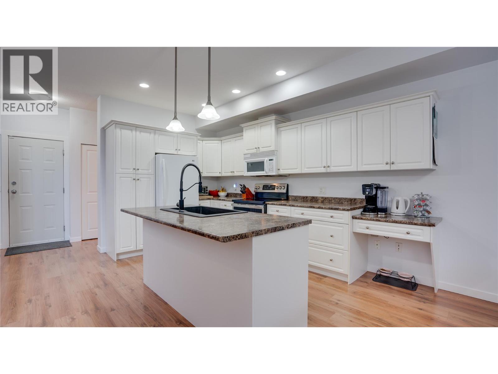 671 24 Street NE Unit# 3, Salmon Arm