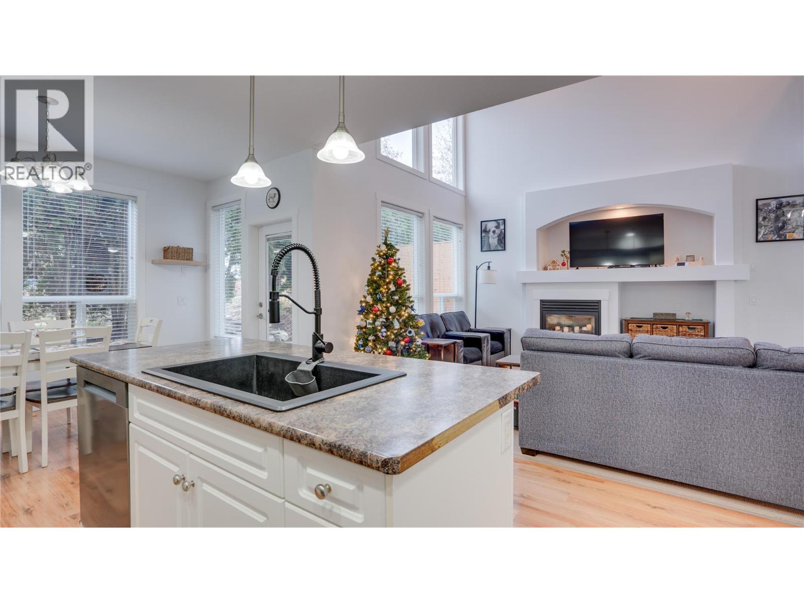 671 24 Street NE Unit# 3, Salmon Arm