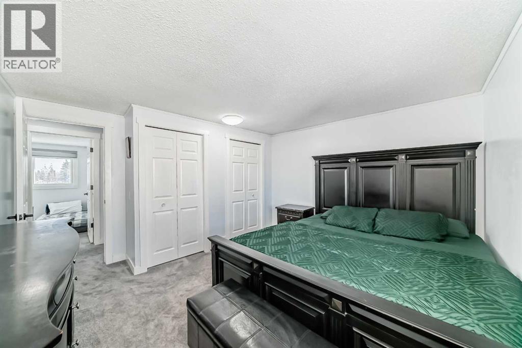 Single Family House 4 Level for Sale in  Whiteridge Way NE Whitehorn Calgary 