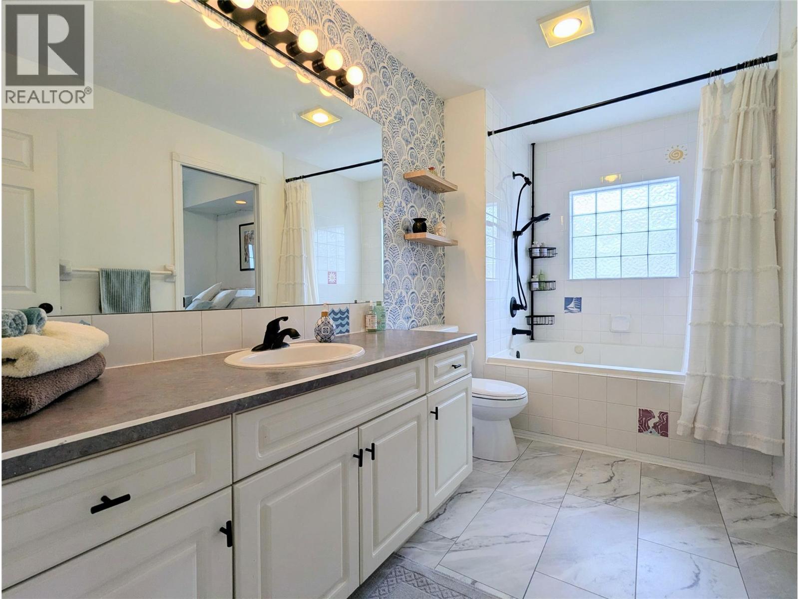 5052 RIVERVIEW Road Unit# 1013A, Fairmont Hot Springs