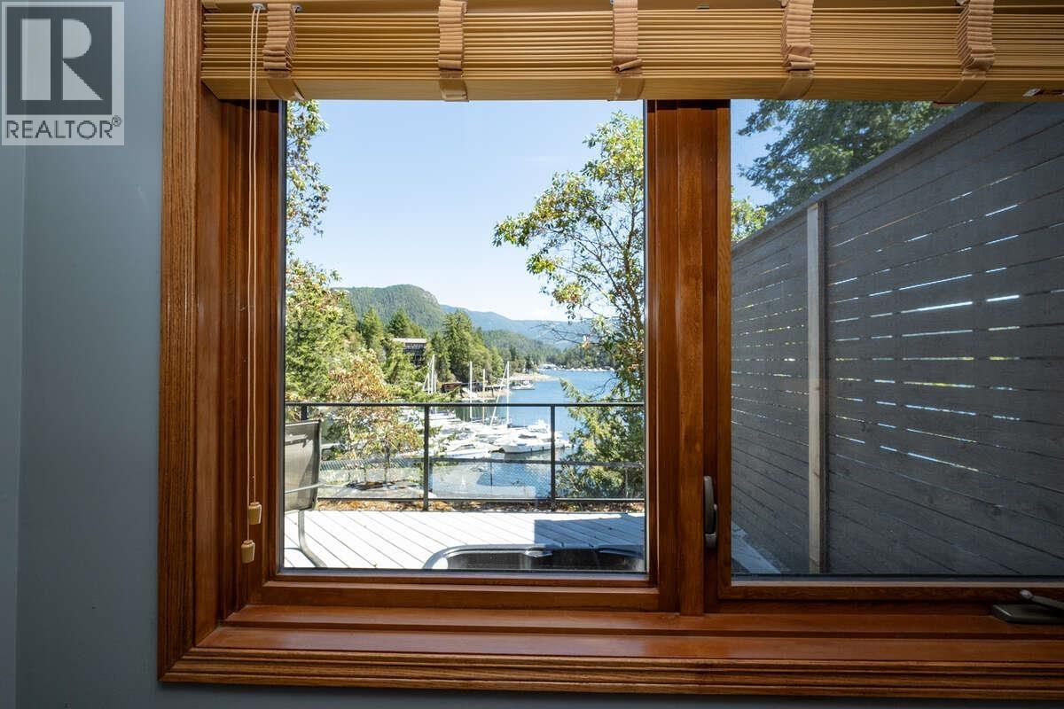 22 4622 SINCLAIR BAY ROAD, Garden Bay