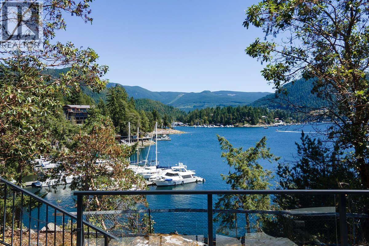 22 4622 SINCLAIR BAY ROAD, Garden Bay