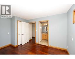 22 4622 Sinclair Bay Road, Garden Bay, BC V0N1S1 Photo 9