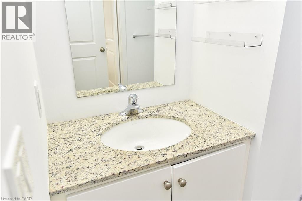 #105 4040 UPPER MIDDLE ROAD - 22
