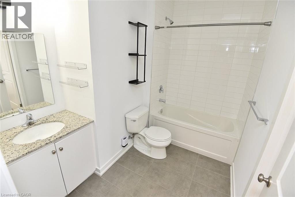 #105 4040 UPPER MIDDLE ROAD - 20