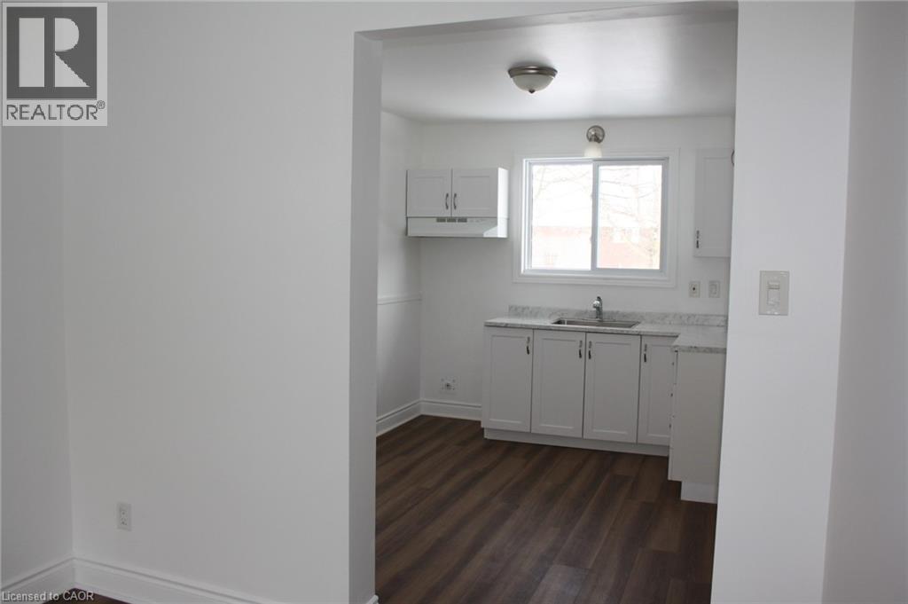 144 SEKURA Crescent - 6