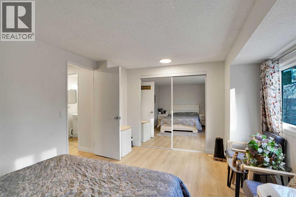 Single Family House for Sale in    Street NE Pineridge Calgary 