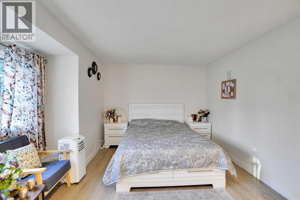 Single Family House for Sale in    Street NE Pineridge Calgary 