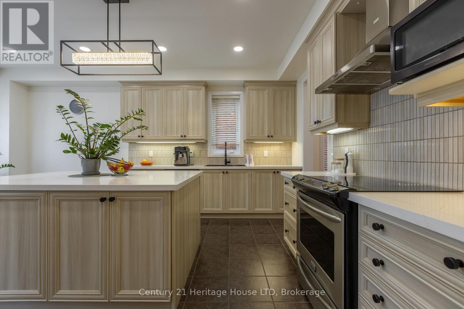 5 JUNEBERRY ROAD - 7