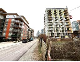 13231 104a Avenue, Surrey, BC V3T1Y6 Photo 6