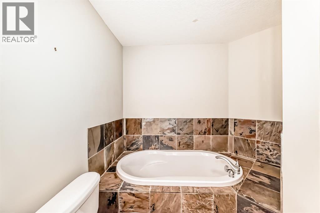 Single Family House for Sale in   Hemlock Crescent SW Spruce Cliff Calgary 