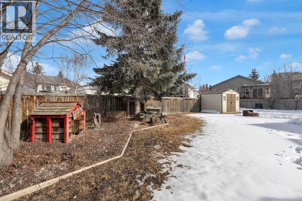 108 West Terrace Bay, Cochrane