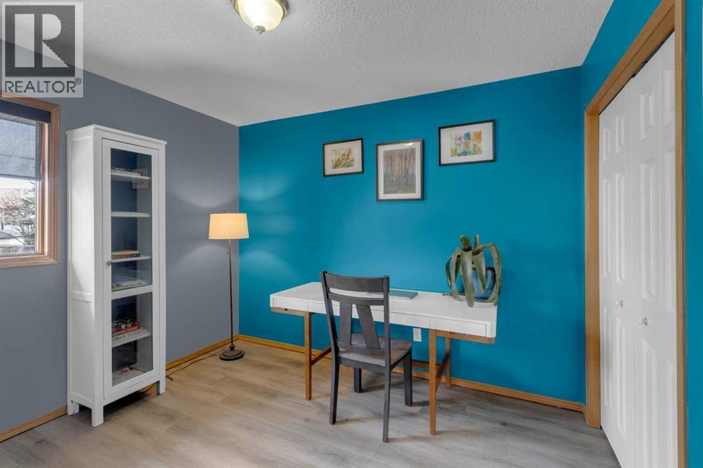 108 West Terrace Bay, Cochrane