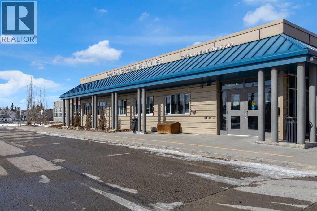 108 West Terrace Bay, Cochrane