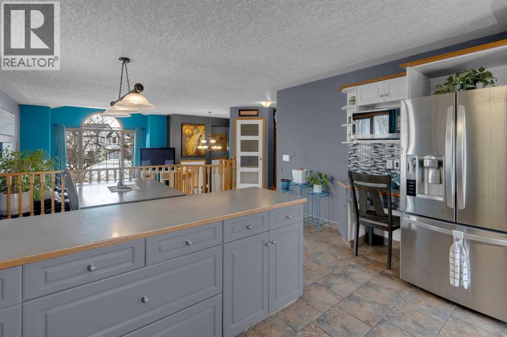 108 West Terrace Bay, Cochrane