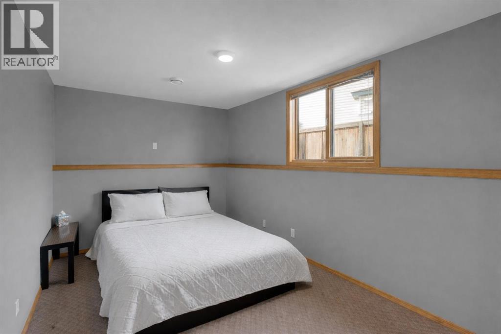 108 West Terrace Bay, Cochrane