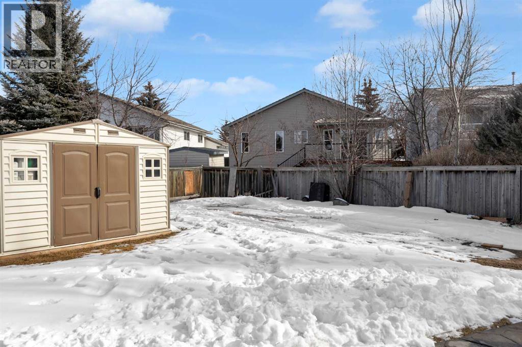 108 West Terrace Bay, Cochrane