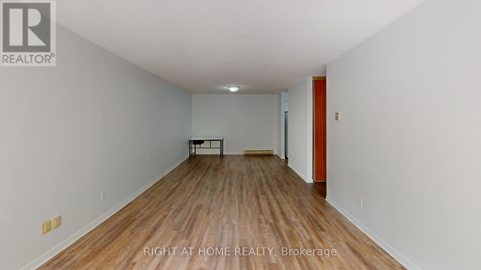 #304 25 MEADOW LANE - 10