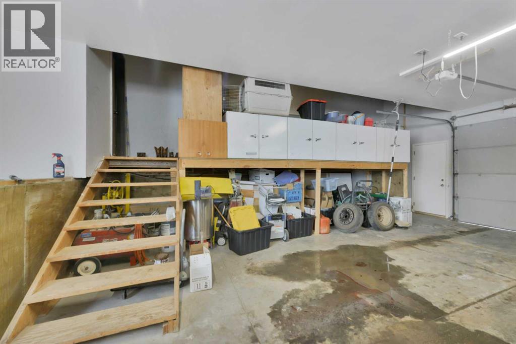 27137 Highway 42, Rural Red Deer County