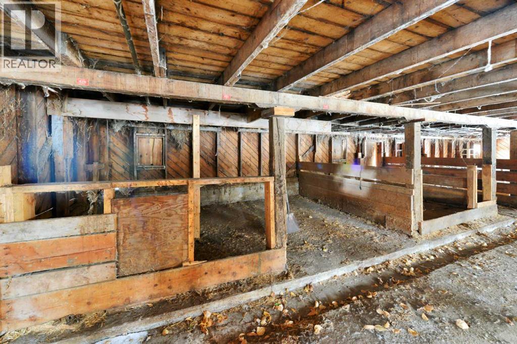 27137 Highway 42, Rural Red Deer County