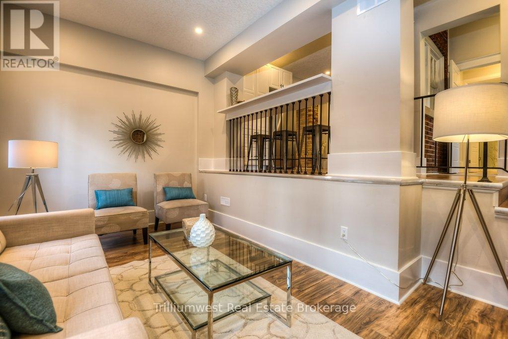 54 PARK STREET - 39