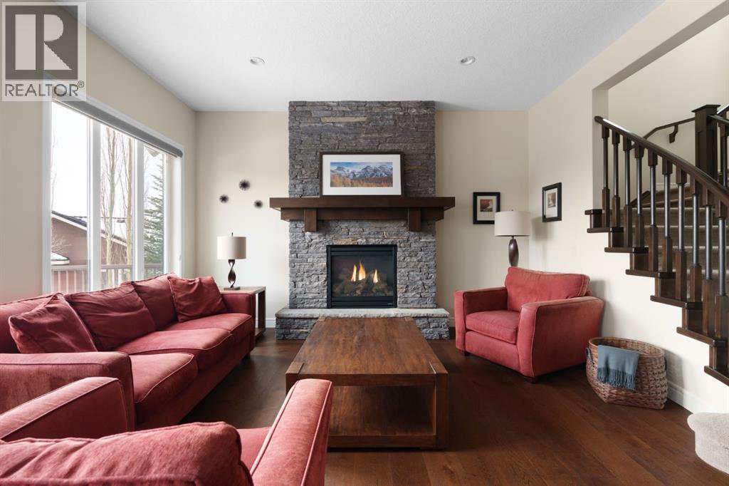 Single Family House for Sale in  Fortress Court SW Springbank Hill Calgary 