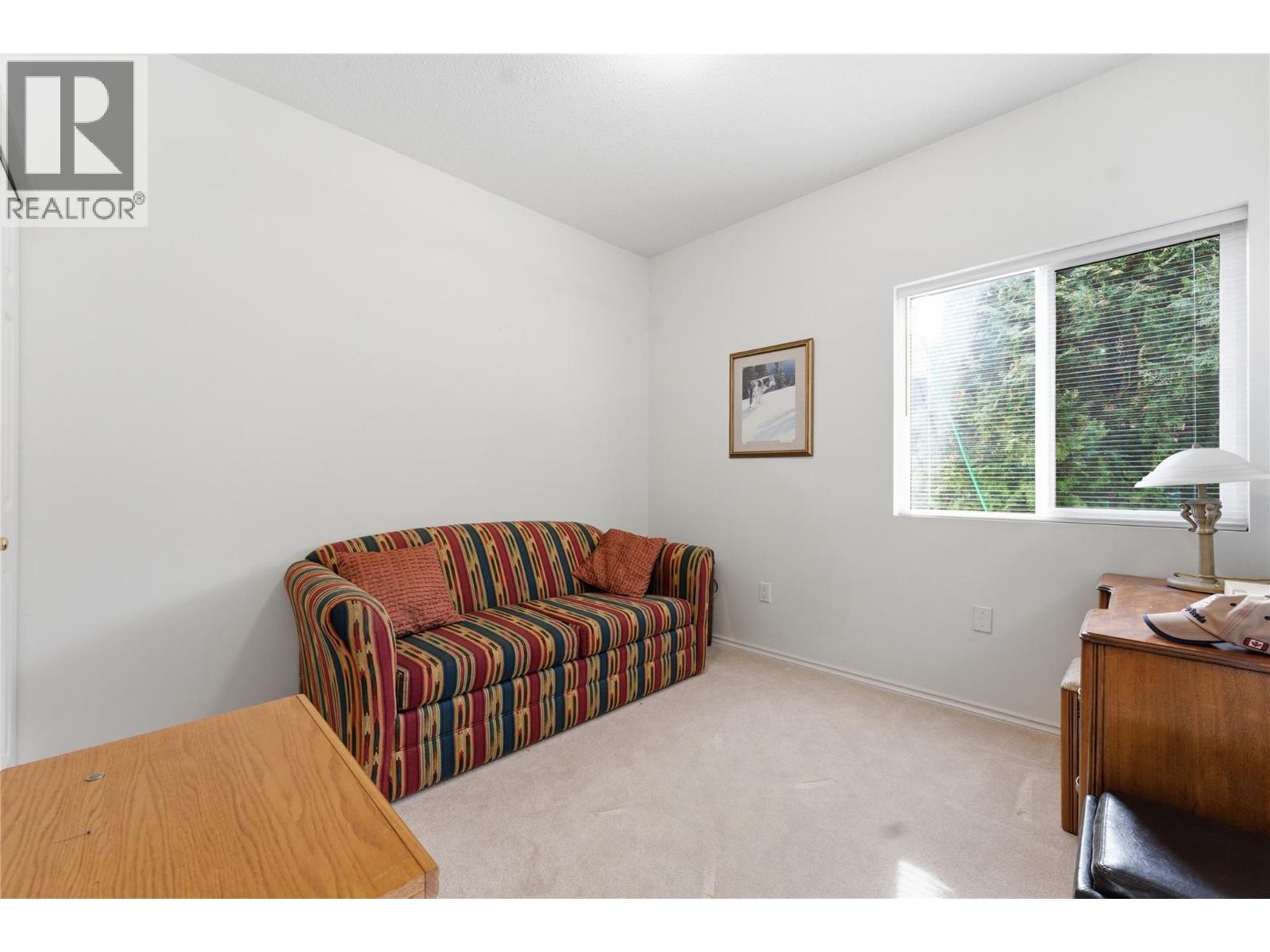  1660 28 Avenue Northeast, Salmon Arm