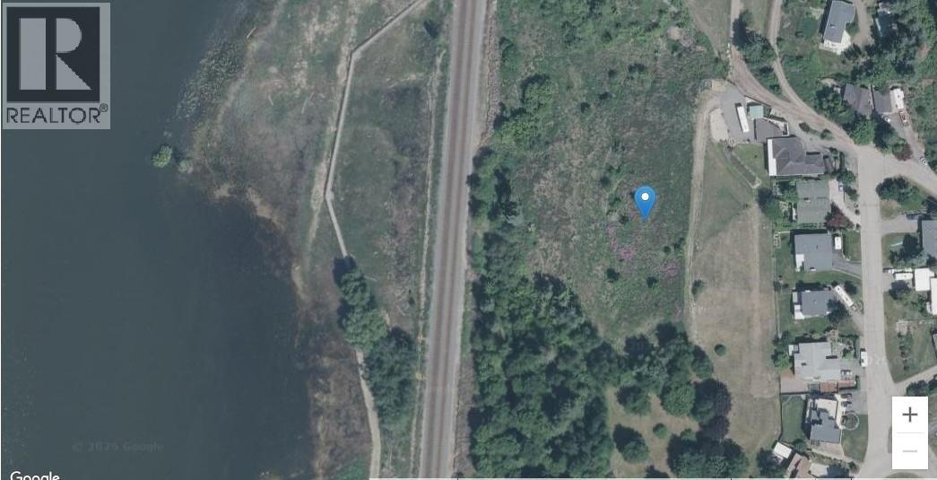  1660 28 Avenue Northeast, Salmon Arm