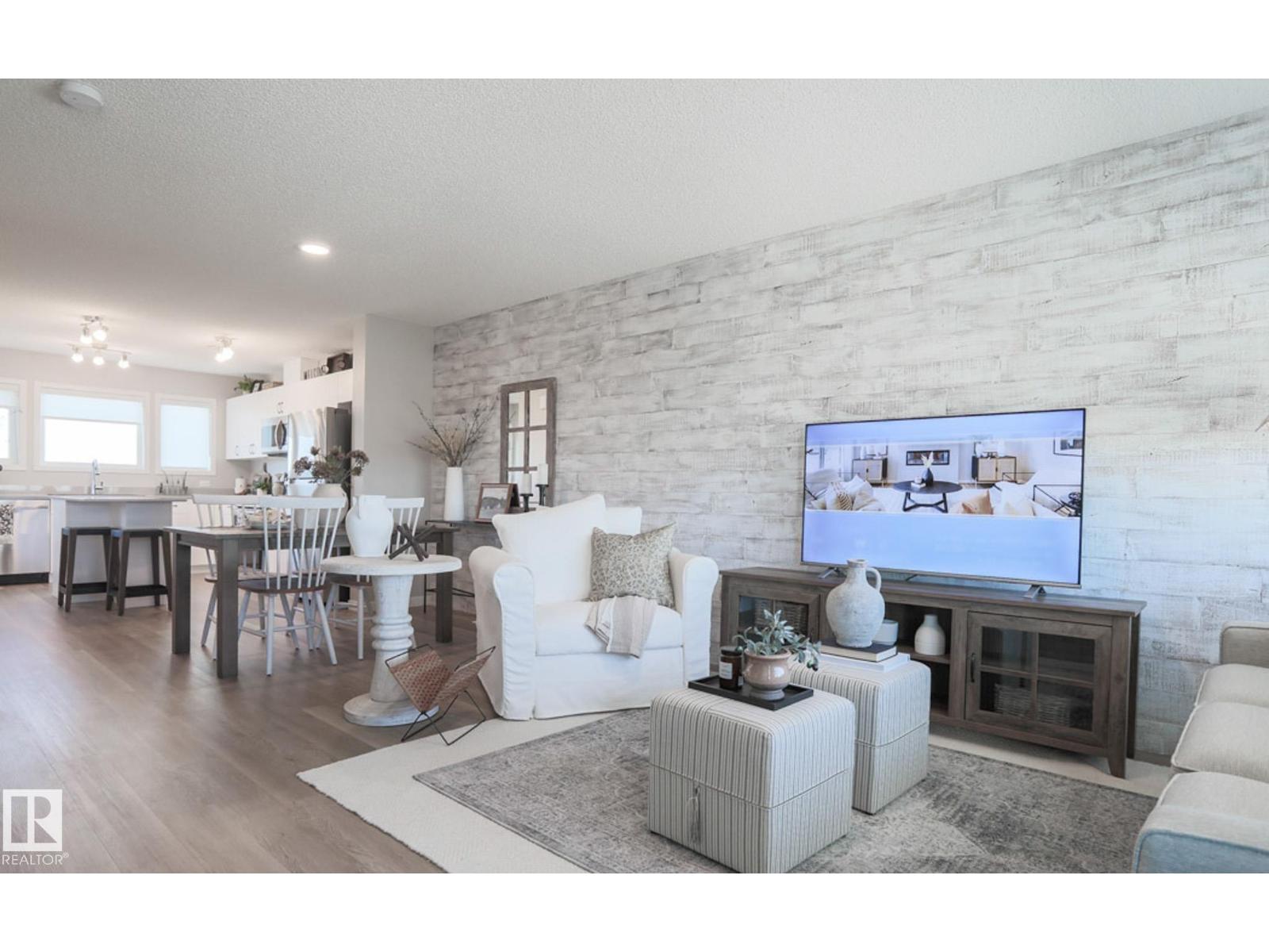 143 SERENO LN - 2