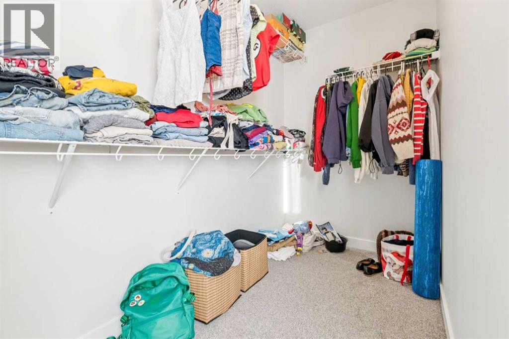 Single Family House 5 Level for Sale in  Lavender Manor SE Rangeview Calgary 