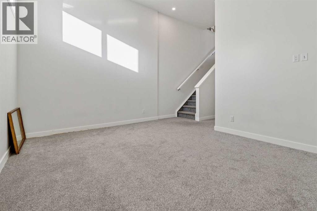 Single Family House 5 Level for Sale in  Lavender Manor SE Rangeview Calgary 