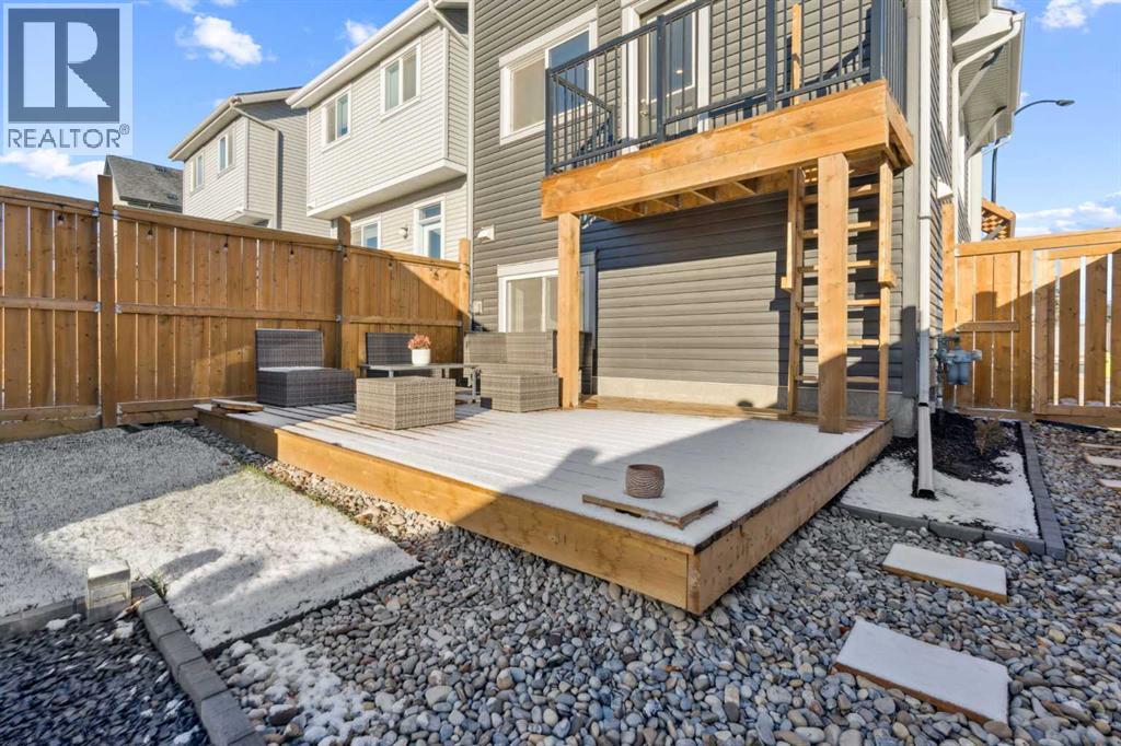 Single Family House 5 Level for Sale in  Lavender Manor SE Rangeview Calgary 
