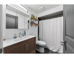 927 Kent Street, White Rock, BC V4B4S9 Photo 32