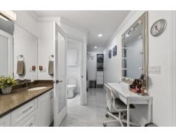 927 Kent Street, White Rock, BC V4B4S9 Photo 24