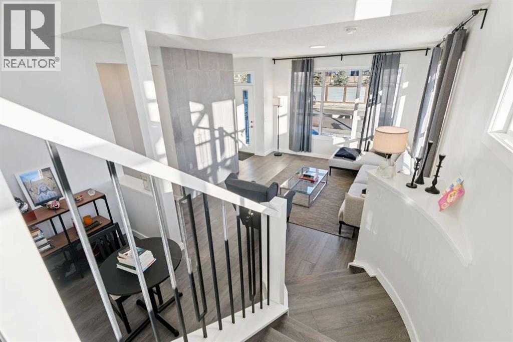 Single Family House 5 Level for Sale in  Lavender Manor SE Rangeview Calgary 