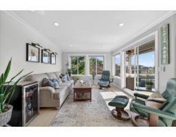 927 Kent Street, White Rock, BC V4B4S9 Photo 14