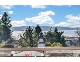 927 Kent Street, White Rock, BC V4B4S9 Photo 19